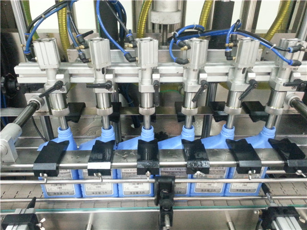 6 Kafalı Otomatik Motor Yağı Dolum Makinesi