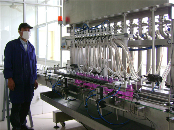 şişe sıvı dolum makinası